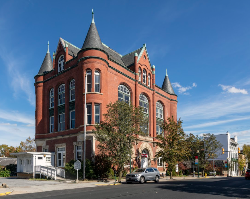 Martinsburg: Old Federal Building