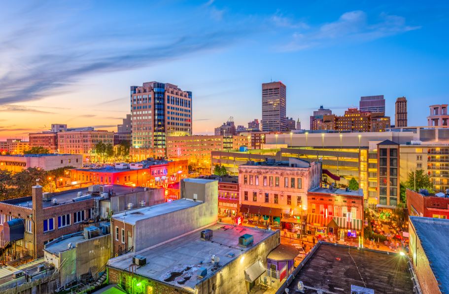 Memphis Tennessee skyline at sunset