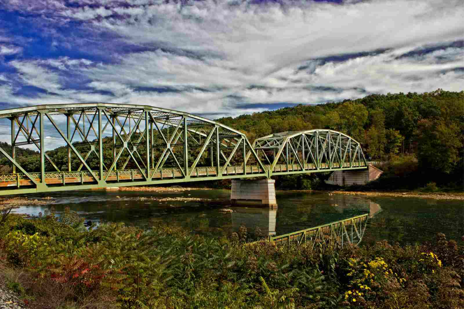 Photo of a truss bridge over the Clarion River in Elk County Pennsylvania